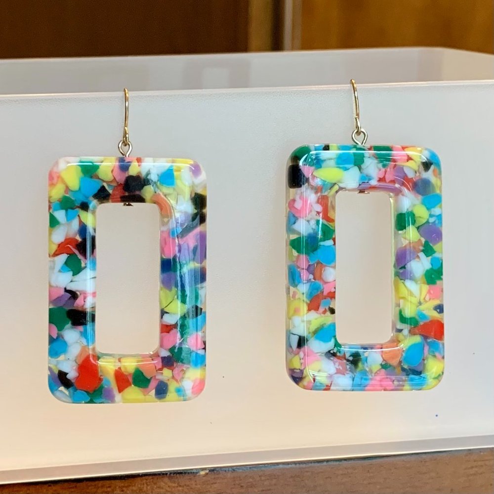 Geometric Rectangle Confetti Multicolor Resin Dangle Earrings - BUNDLE IT!
